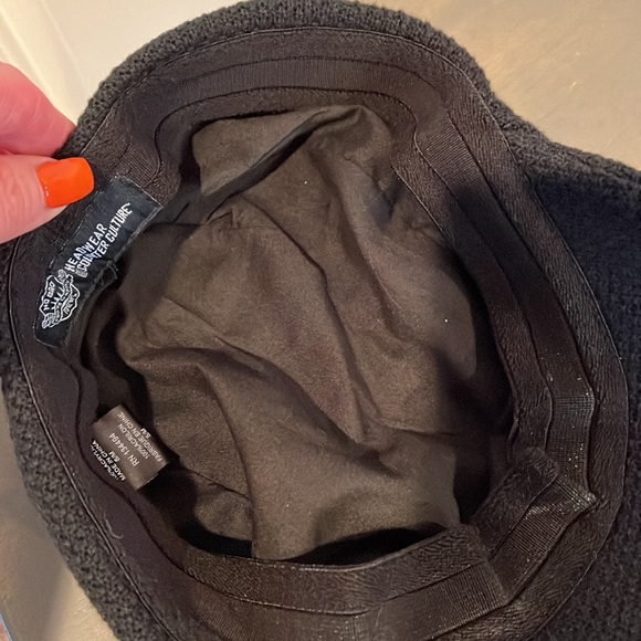 Counter Culture Black knit hat size small - Picture 4 of 4